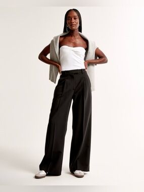 Abercrombie & Fitch Harper Tailored Ultra Wide Leg Pant